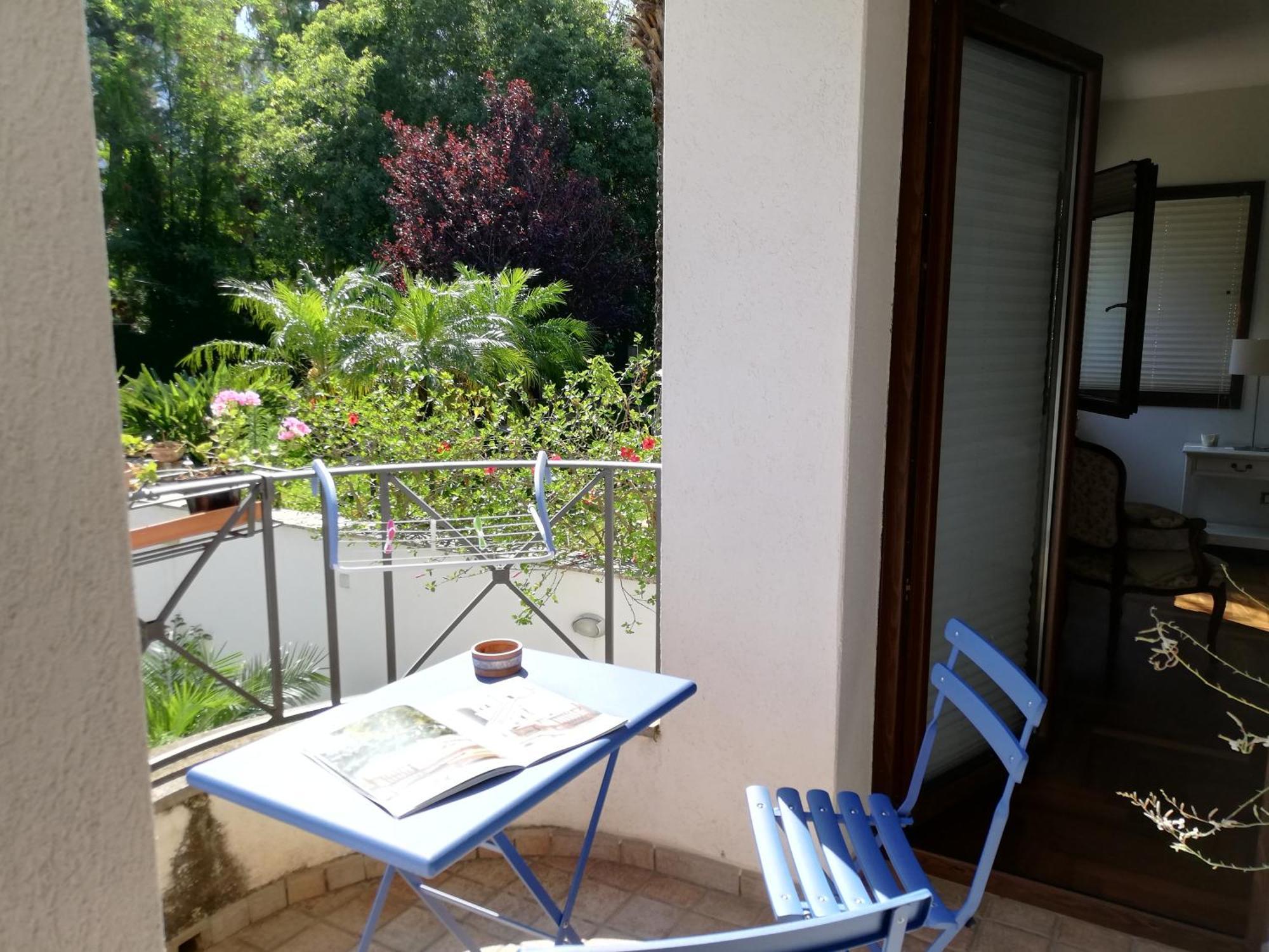 B & B Villa Flora Mondello Exterior photo
