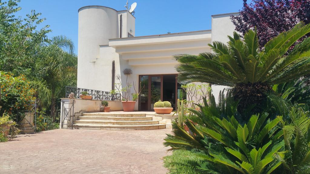 B & B Villa Flora Mondello Exterior photo